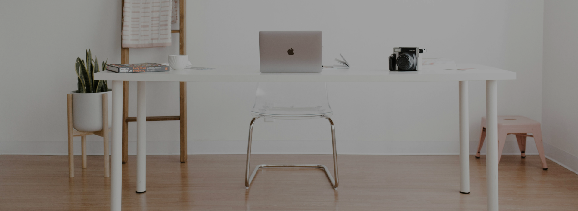 a clean room with a desk