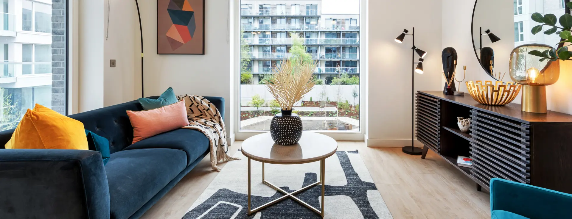 A clean living room colouring navy