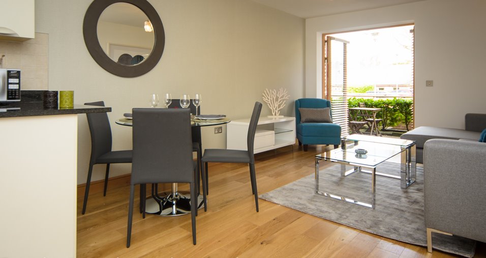 A living room colouring grey navy and white